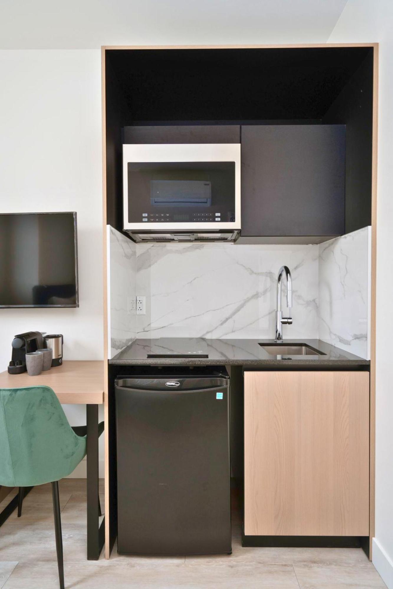 Апарт отель Clouds Lofts - Quartier Latin Монреаль Экстерьер фото